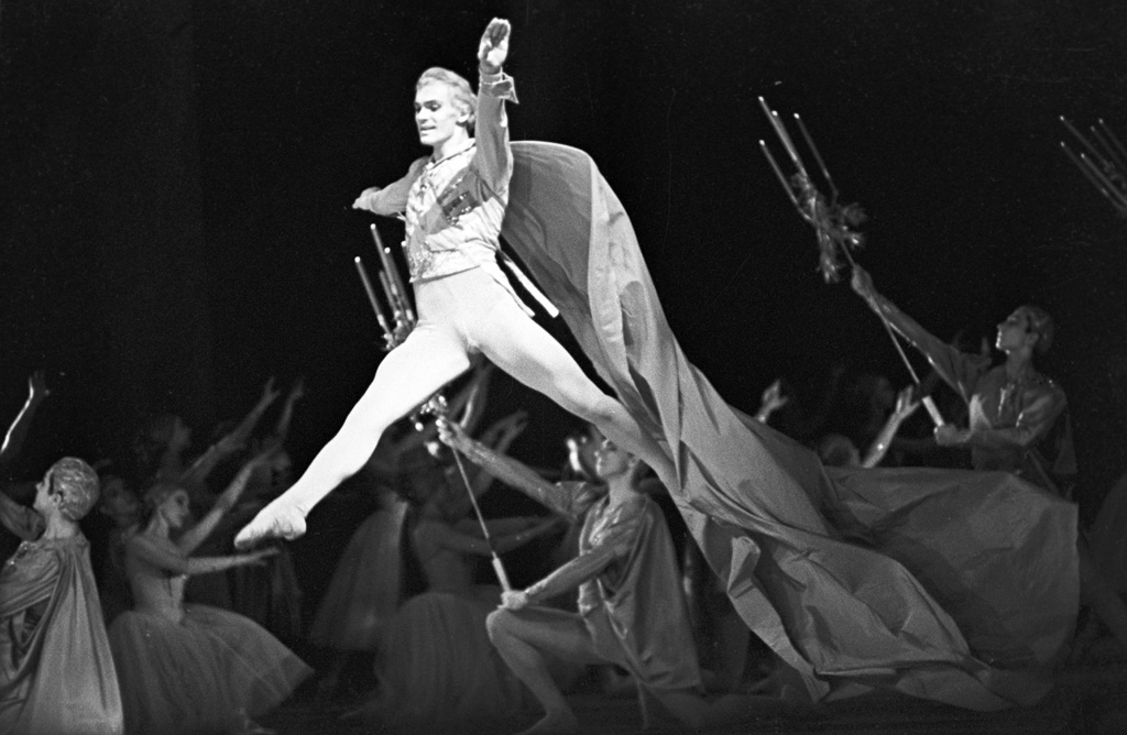 Vladimir Vasiliev (dancer)